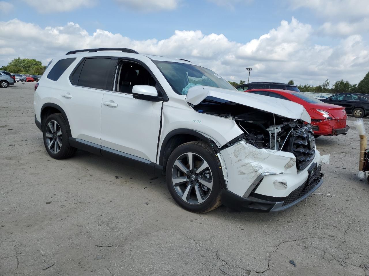 2025 Honda Pilot Touring - Image 4