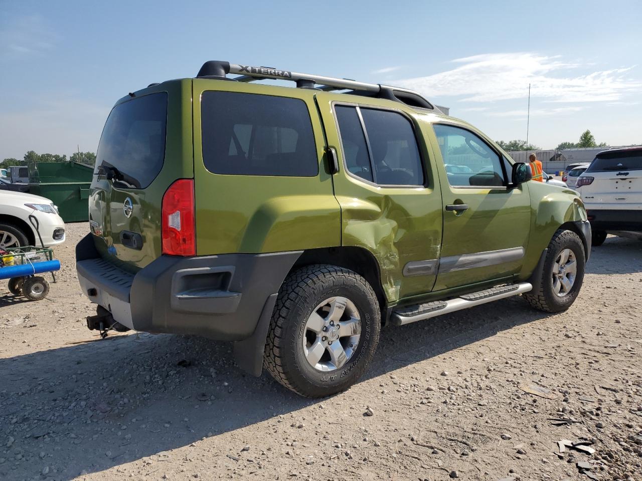 2011 Nissan Xterra Off Road - Фото 3