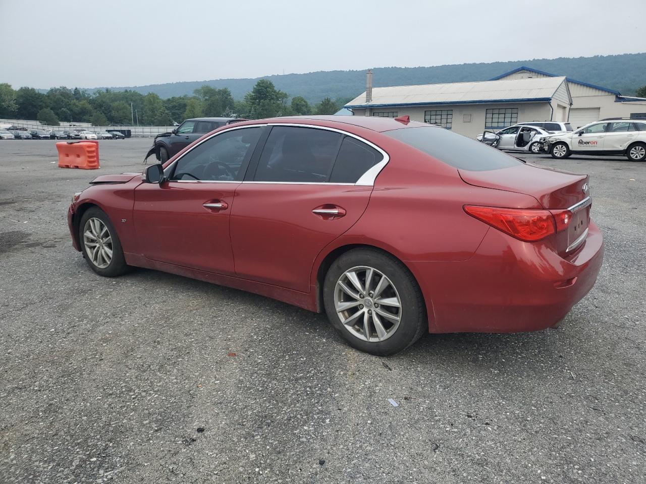 2015 Infiniti Q50 Base - Фото 2