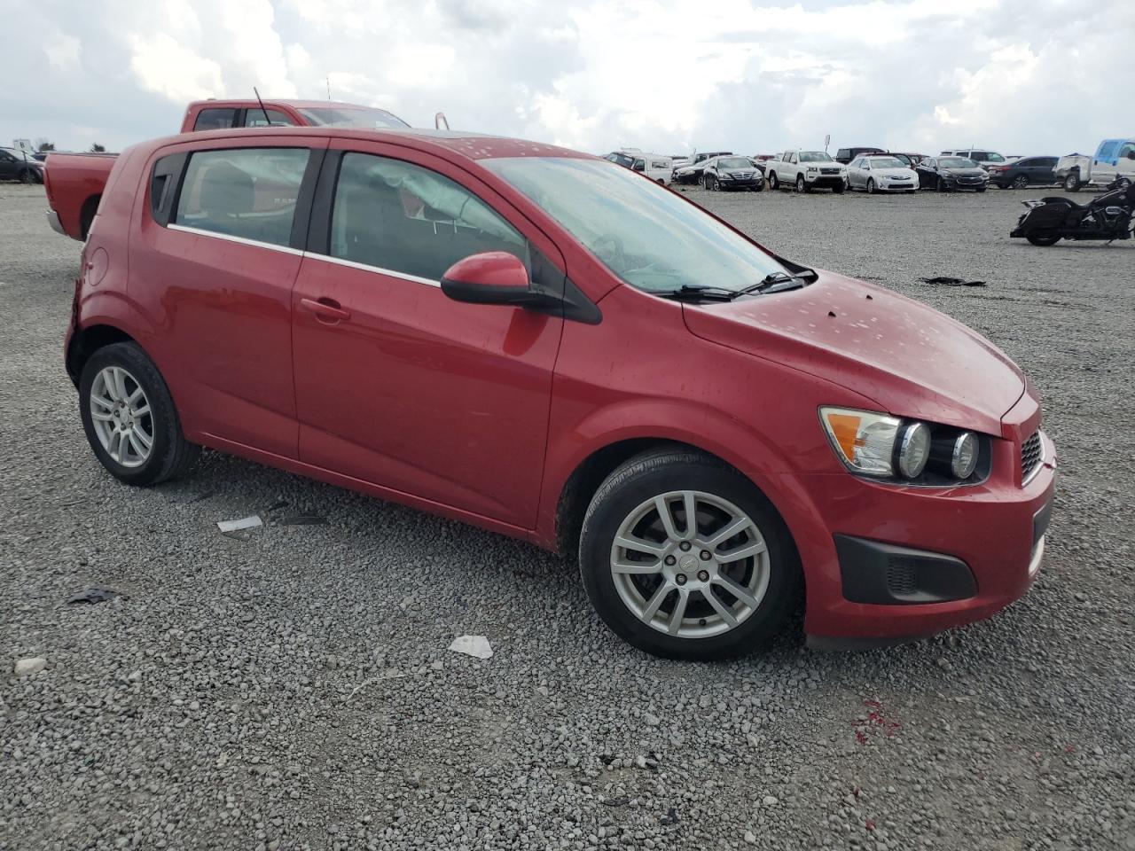 2015 Chevrolet Sonic Lt - Фото 4