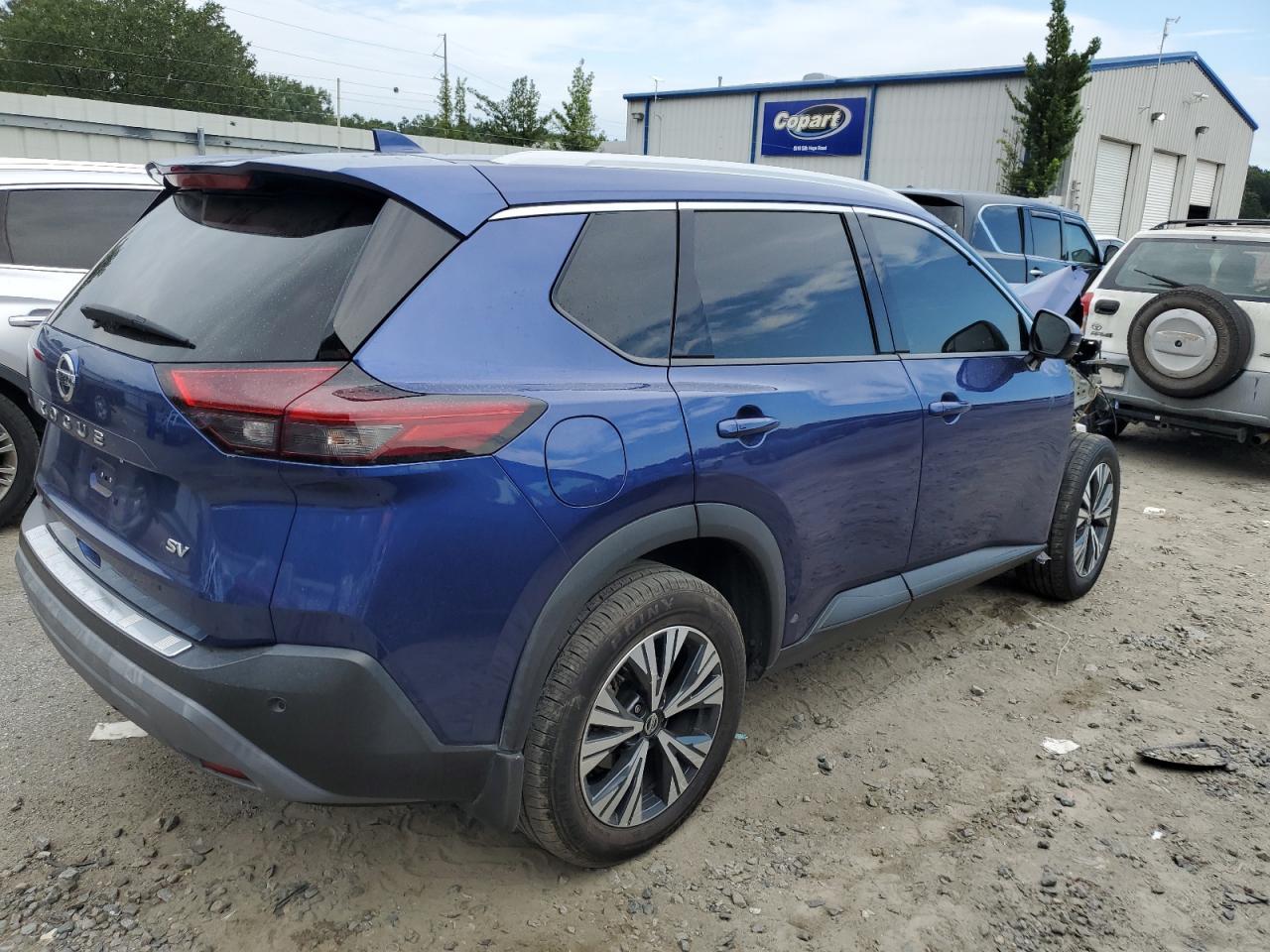 2021 Nissan Rogue Sv - Фото 3