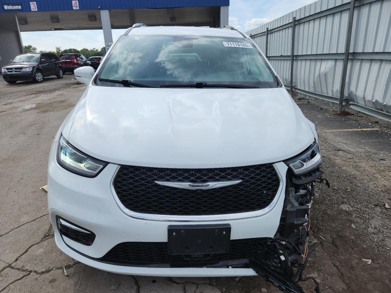 2021 Chrysler Pacifica Touring L - Image 5