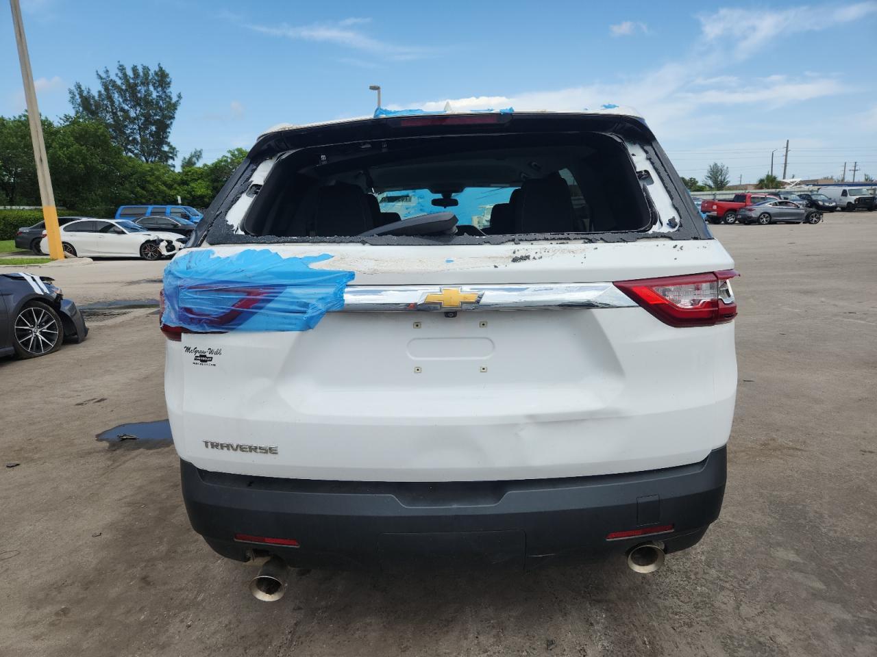 2020 Chevrolet Traverse Ls - Фото 6