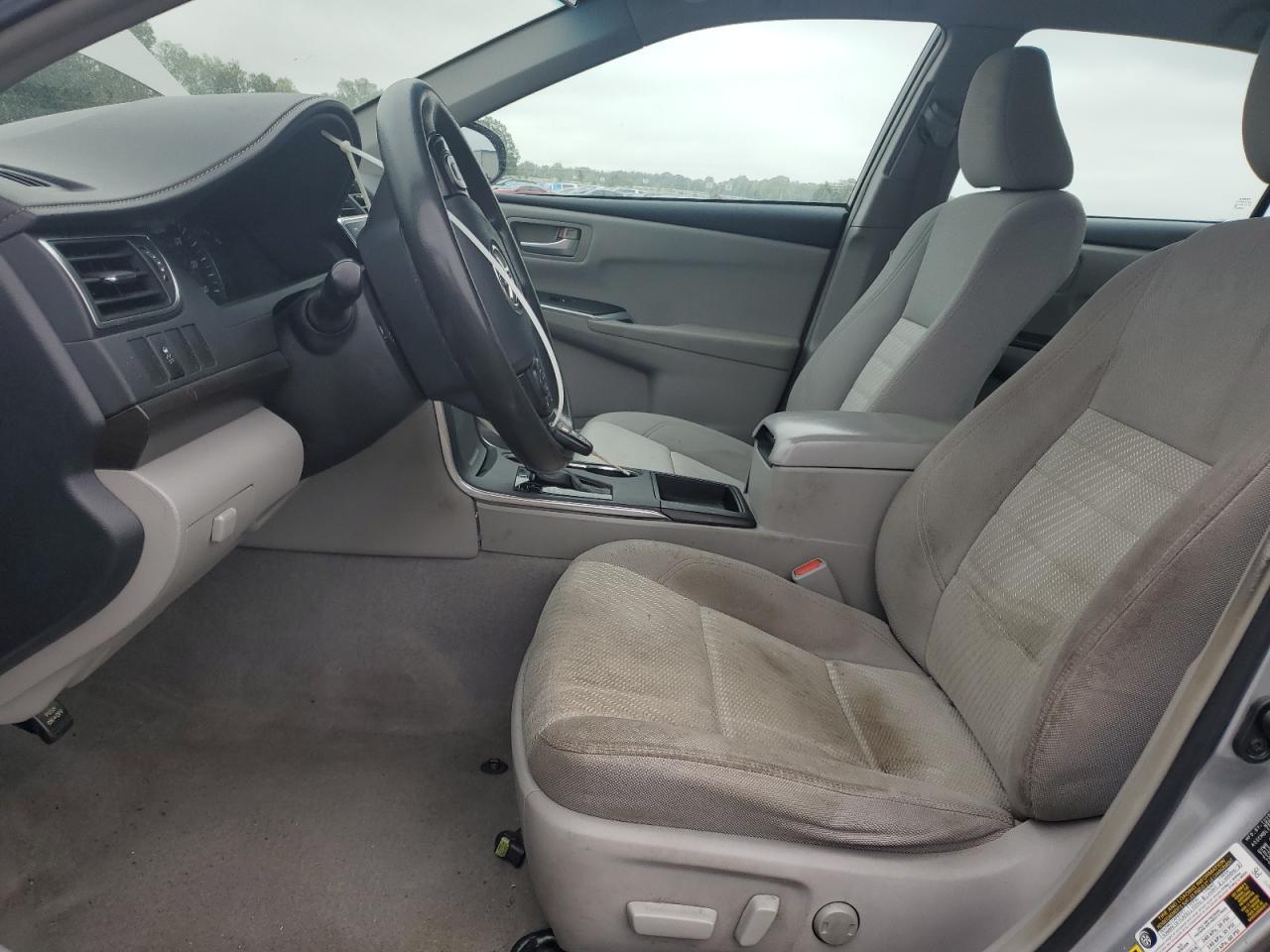 2015 Toyota Camry Le - Image 7