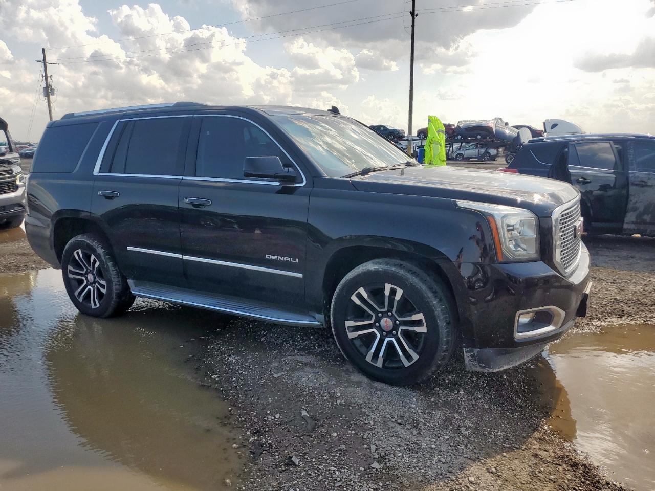 2015 GMC Yukon Denali - Фото 4