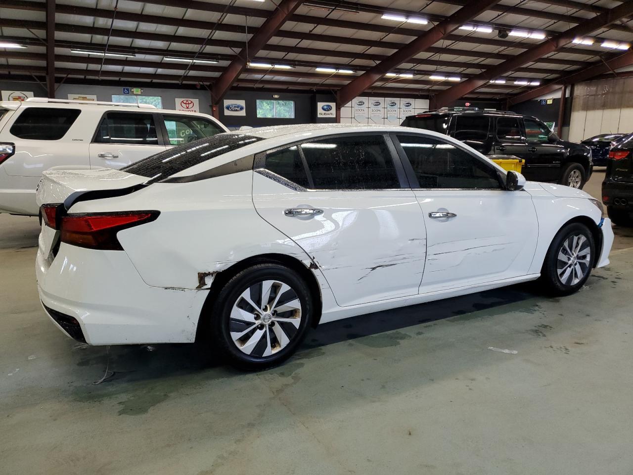 2020 Nissan Altima S - Фото 3