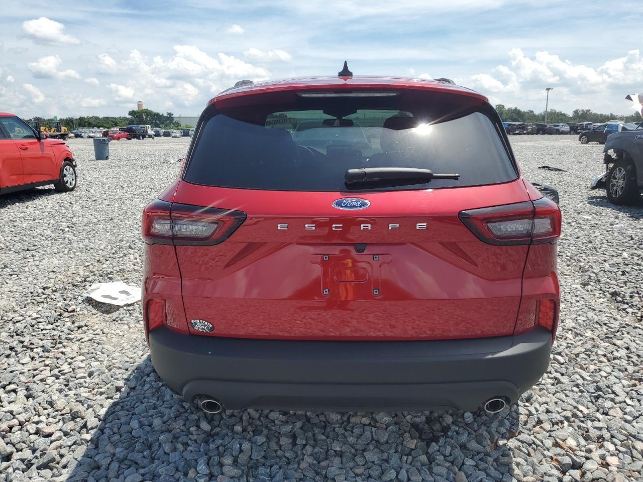 2025 Ford Escape St Line - Фото 6