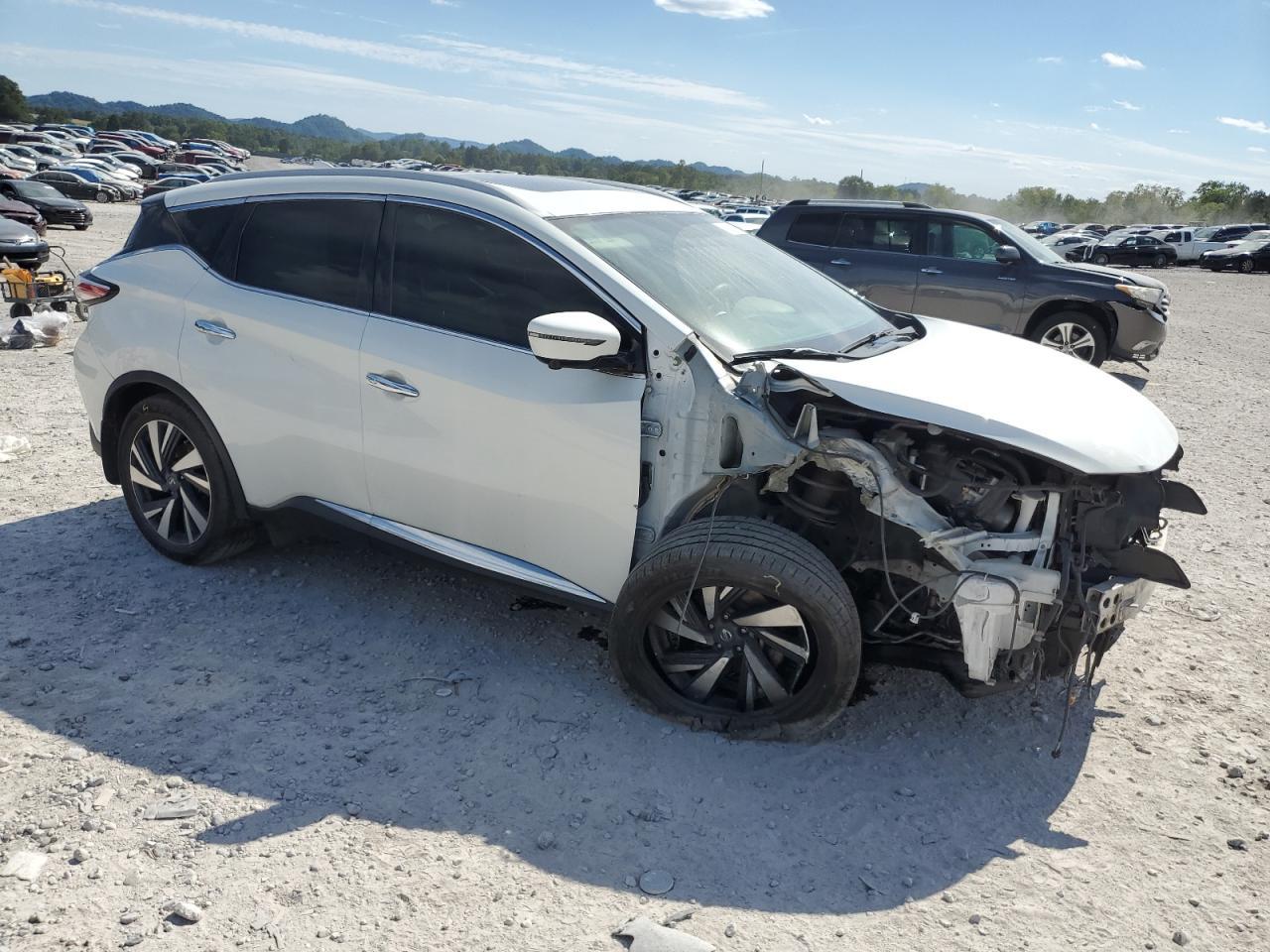 2017 Nissan Murano S - Image 4