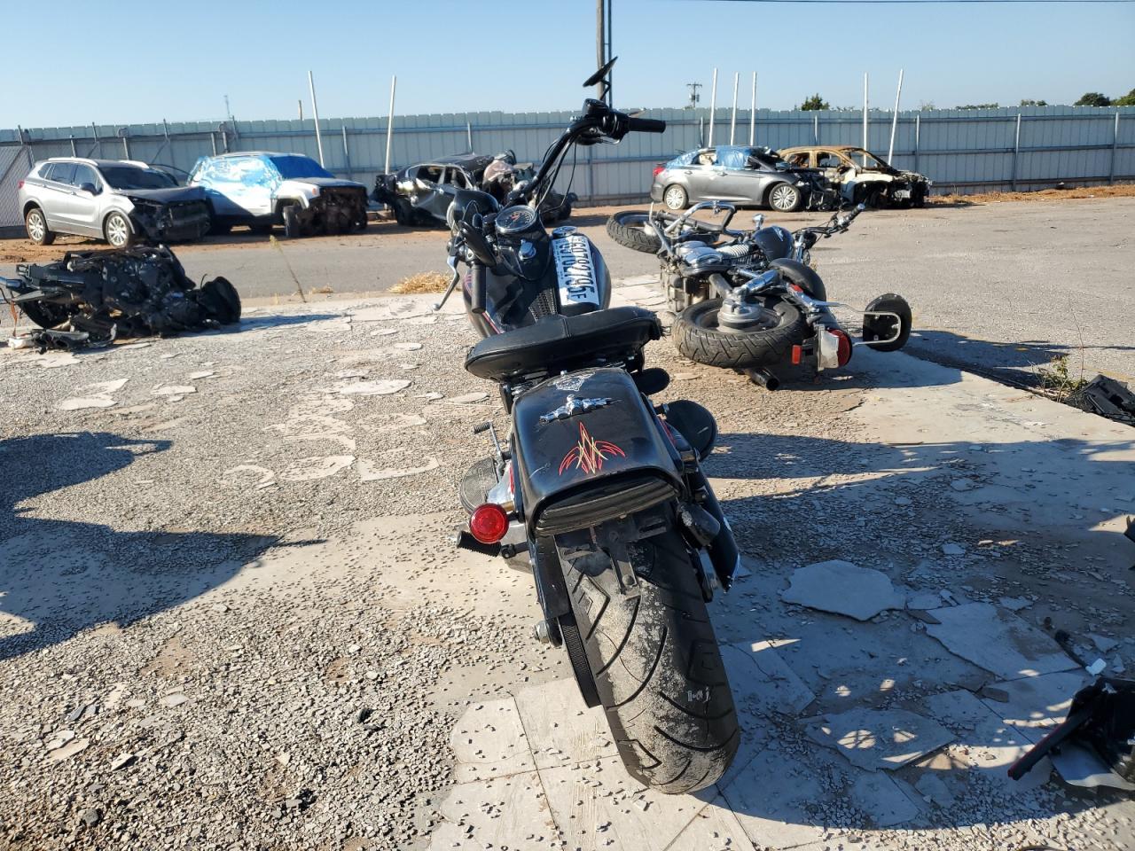 2009 Harley-Davidson Flstsb - Фото 4