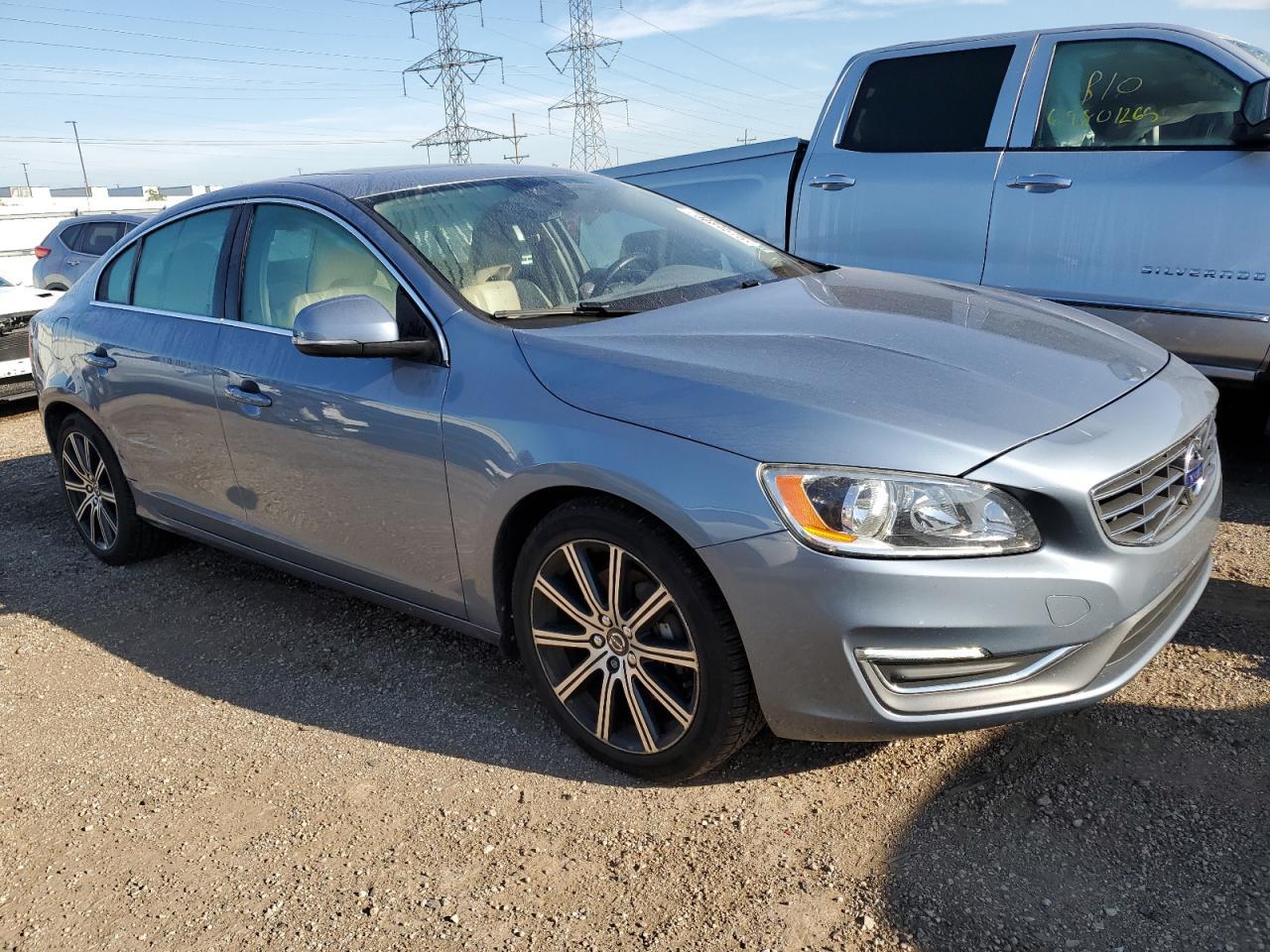 2017 Volvo S60 Premier - Фото 4