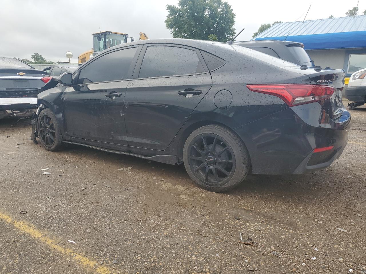 2020 Hyundai Accent Se - Фото 2