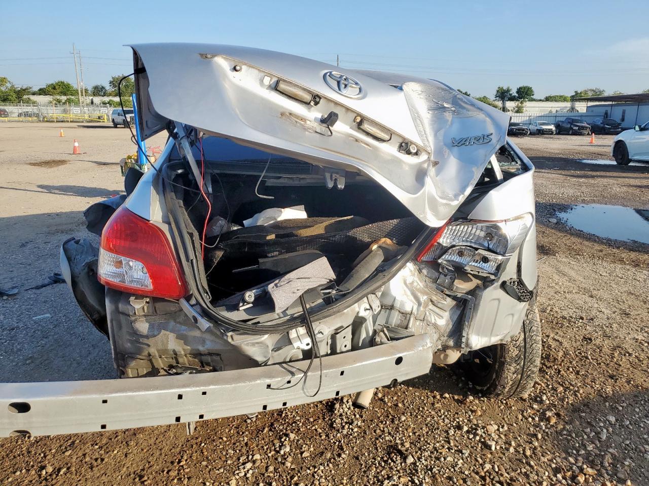 2012 Toyota Yaris - Фото 6