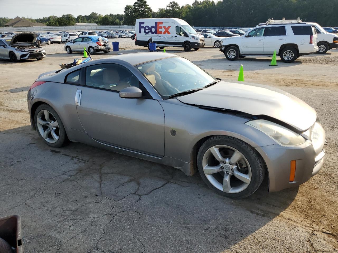 2008 Nissan 350Z Coupe - Image 4