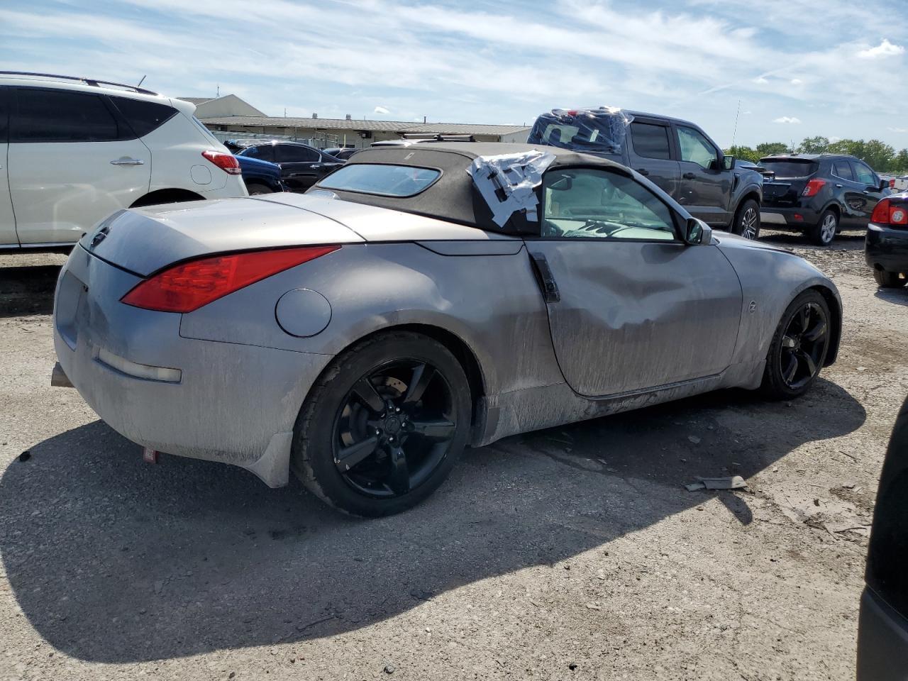 2007 Nissan 350Z Roadster - Фото 3