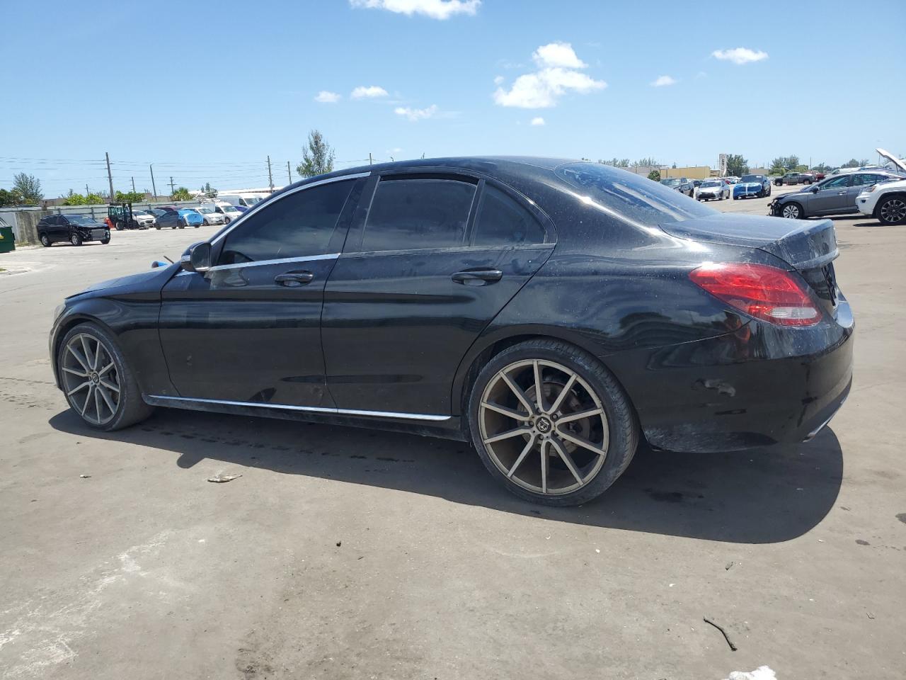 2015 Mercedes-Benz C 300 - Фото 2