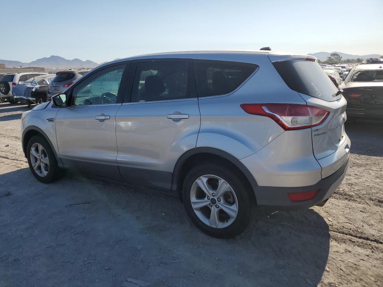2016 Ford Escape Se - Фото 2