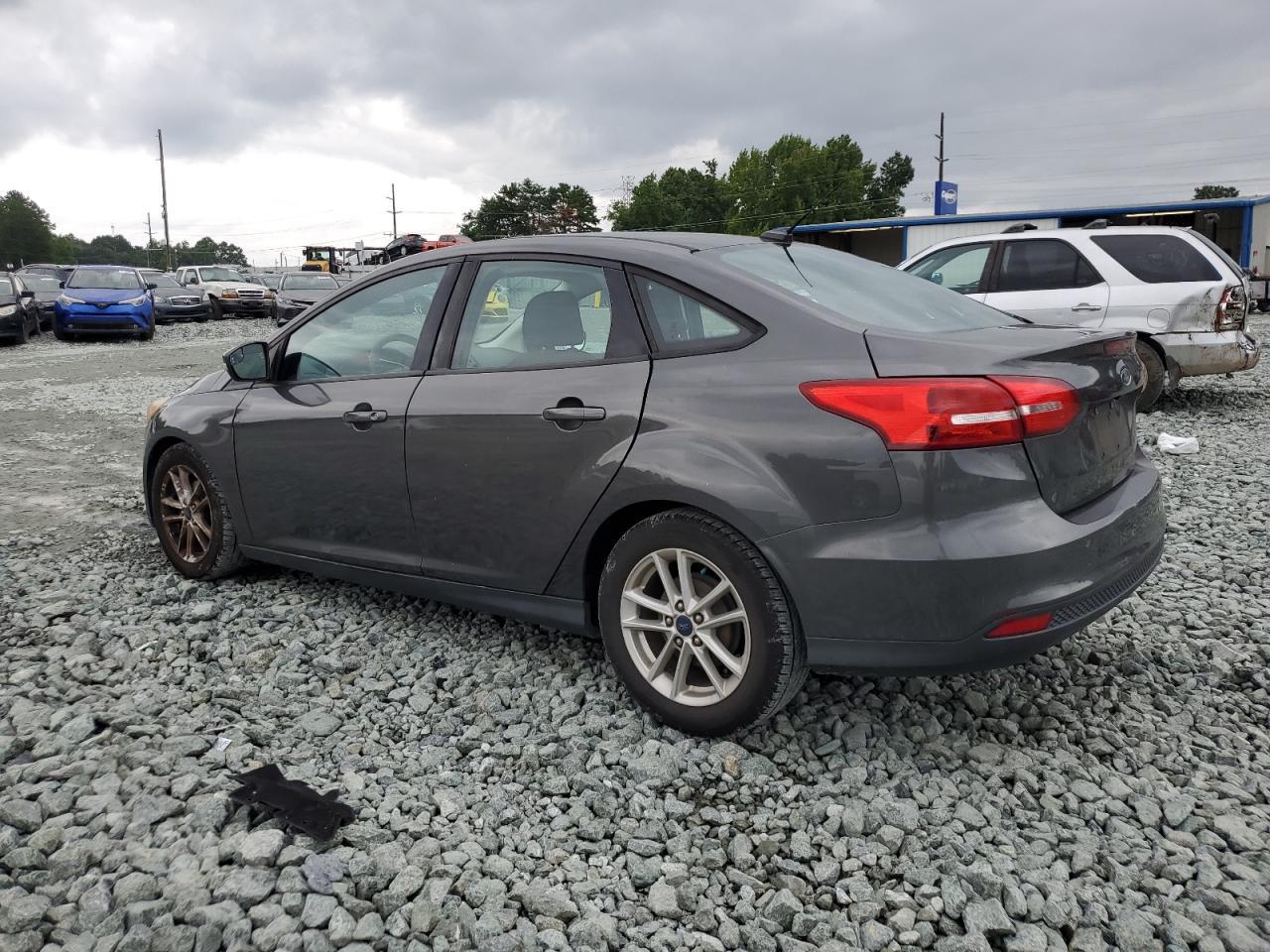 2016 Ford Focus Se - Image 2