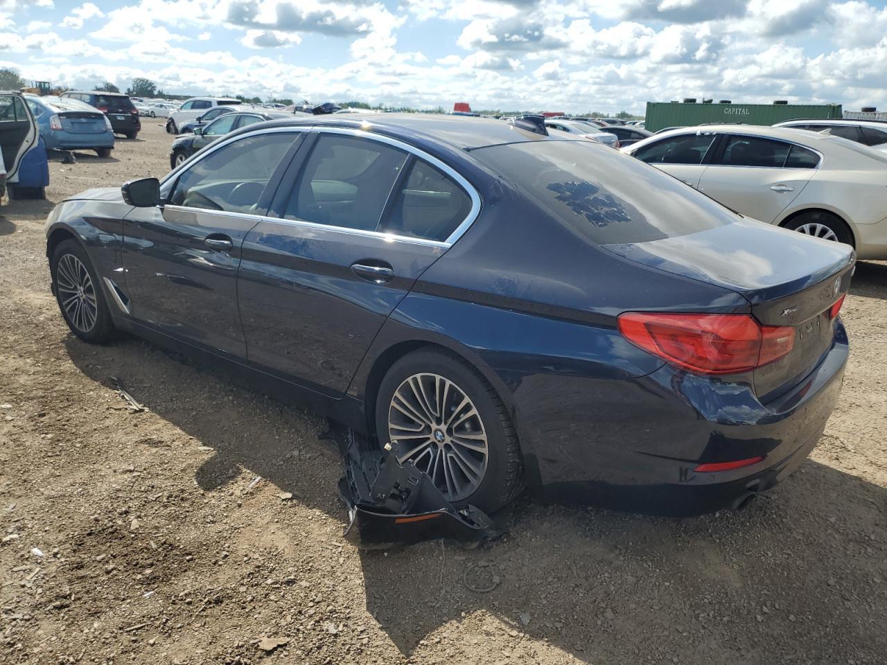 2020 BMW 530Xe - Фото 2