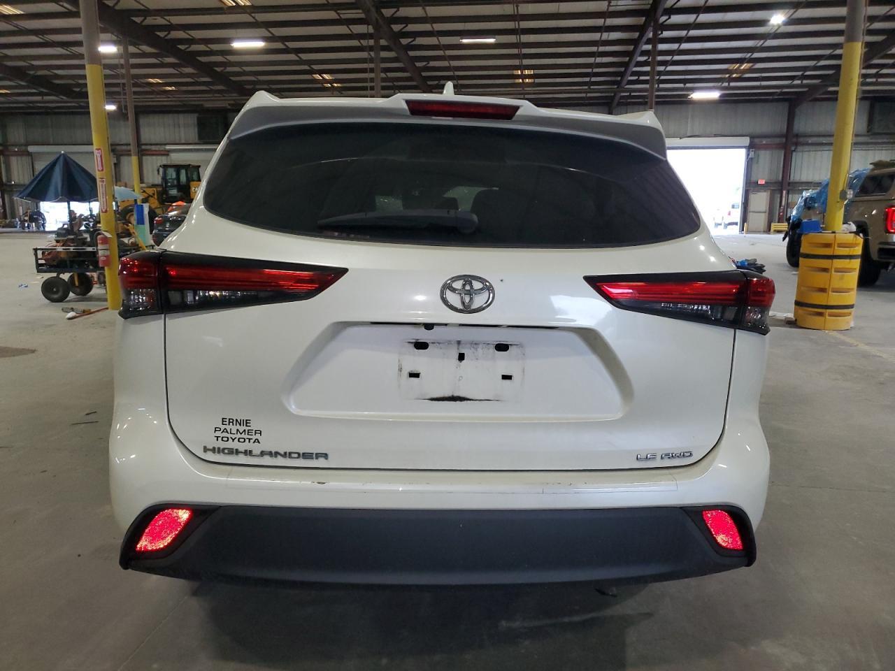 2021 Toyota Highlander L L - Image 6