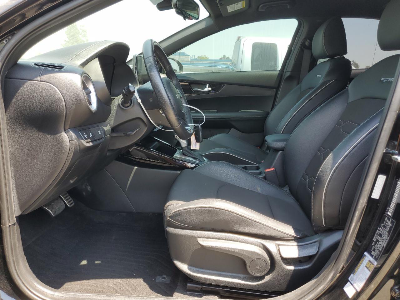 2024 Kia Forte Gt Line - Image 7
