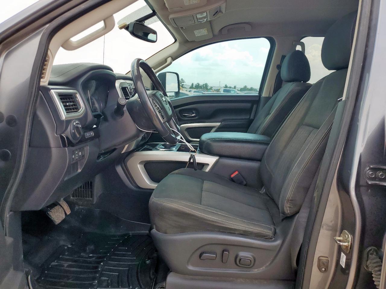 2017 Nissan Titan Xd Sl - Фото 7