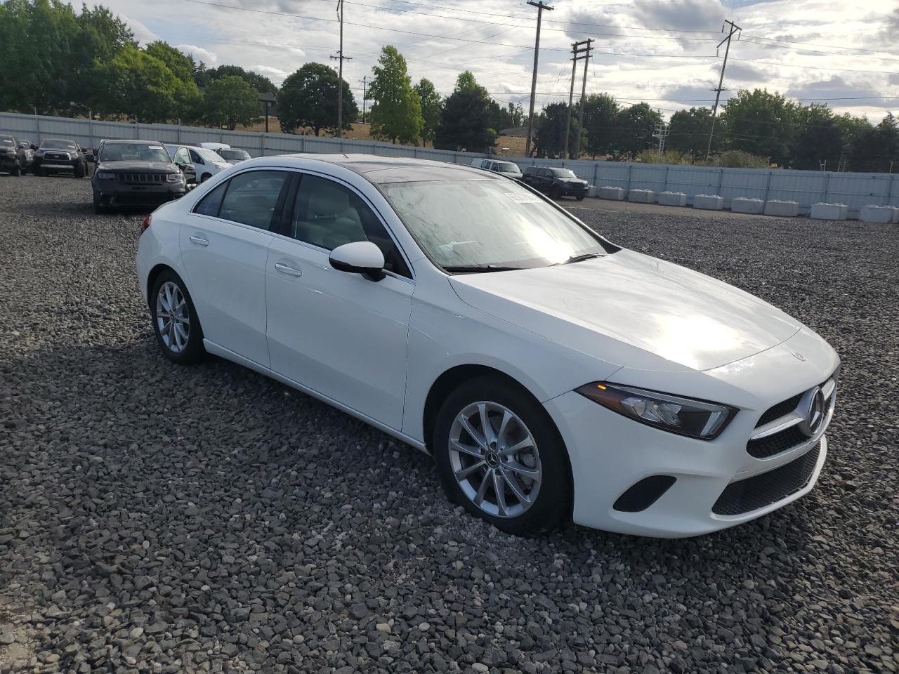 2019 Mercedes-Benz A 220 - Image 4