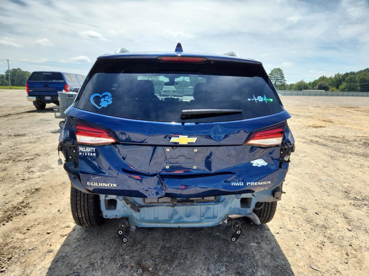 2022 Chevrolet Equinox Premier - Image 6