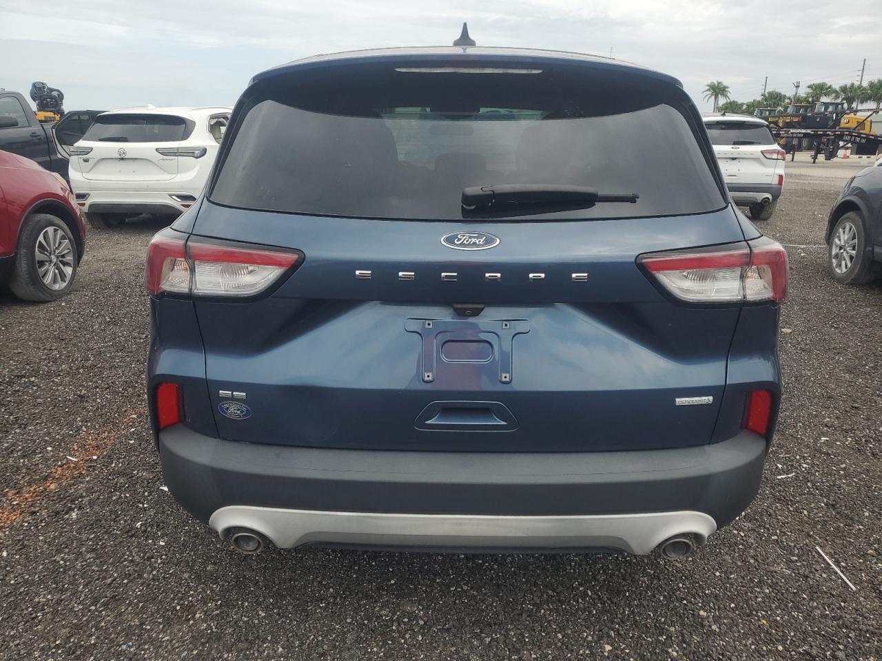 2020 Ford Escape Se - Фото 6