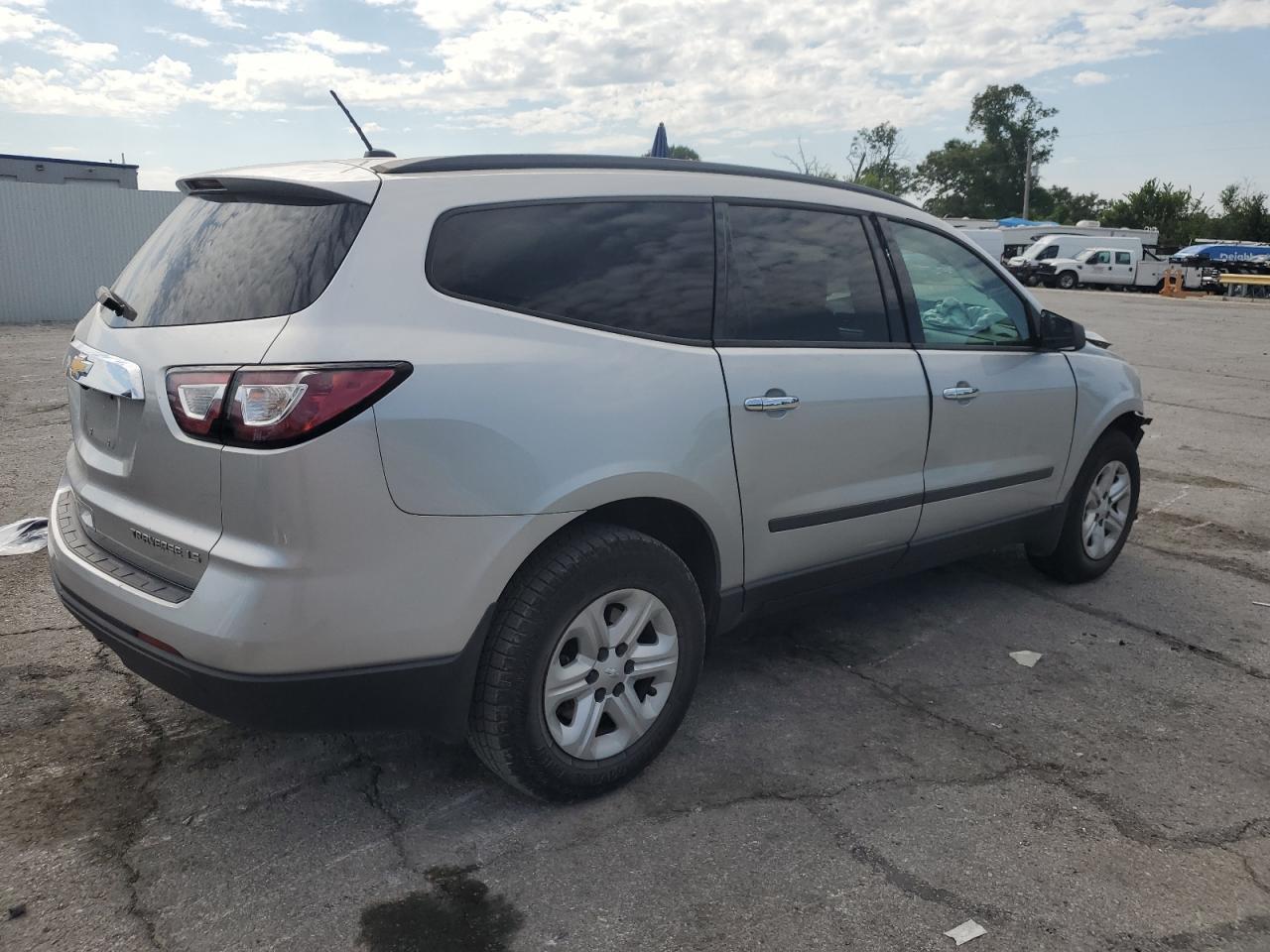 2014 Chevrolet Traverse Ls - Фото 3