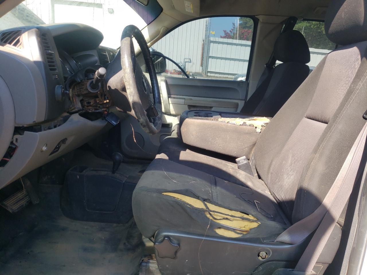 2011 Chevrolet Silverado K2500 Heavy Duty - Фото 7