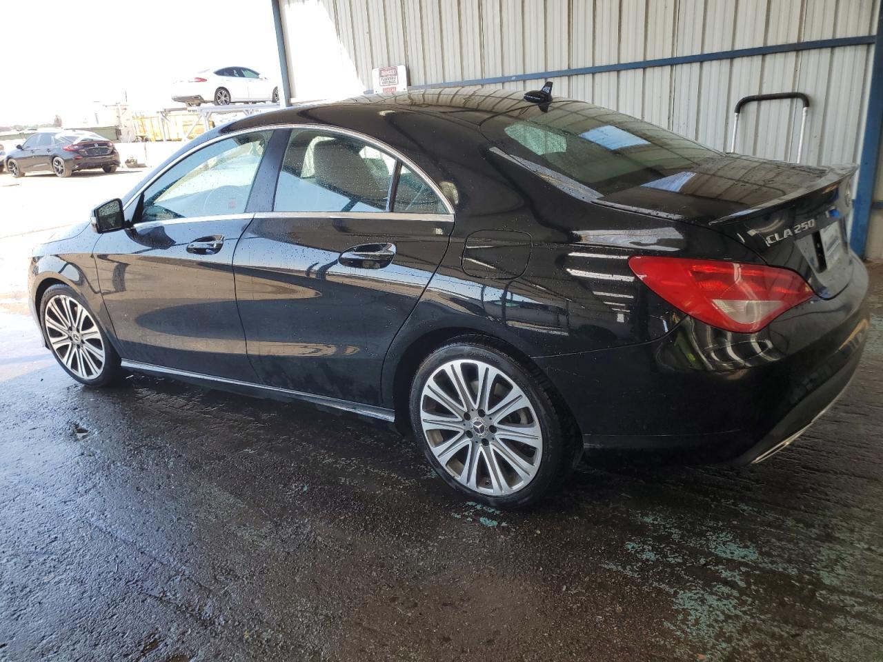 2018 Mercedes-Benz Cla 250 4Matic - Фото 2