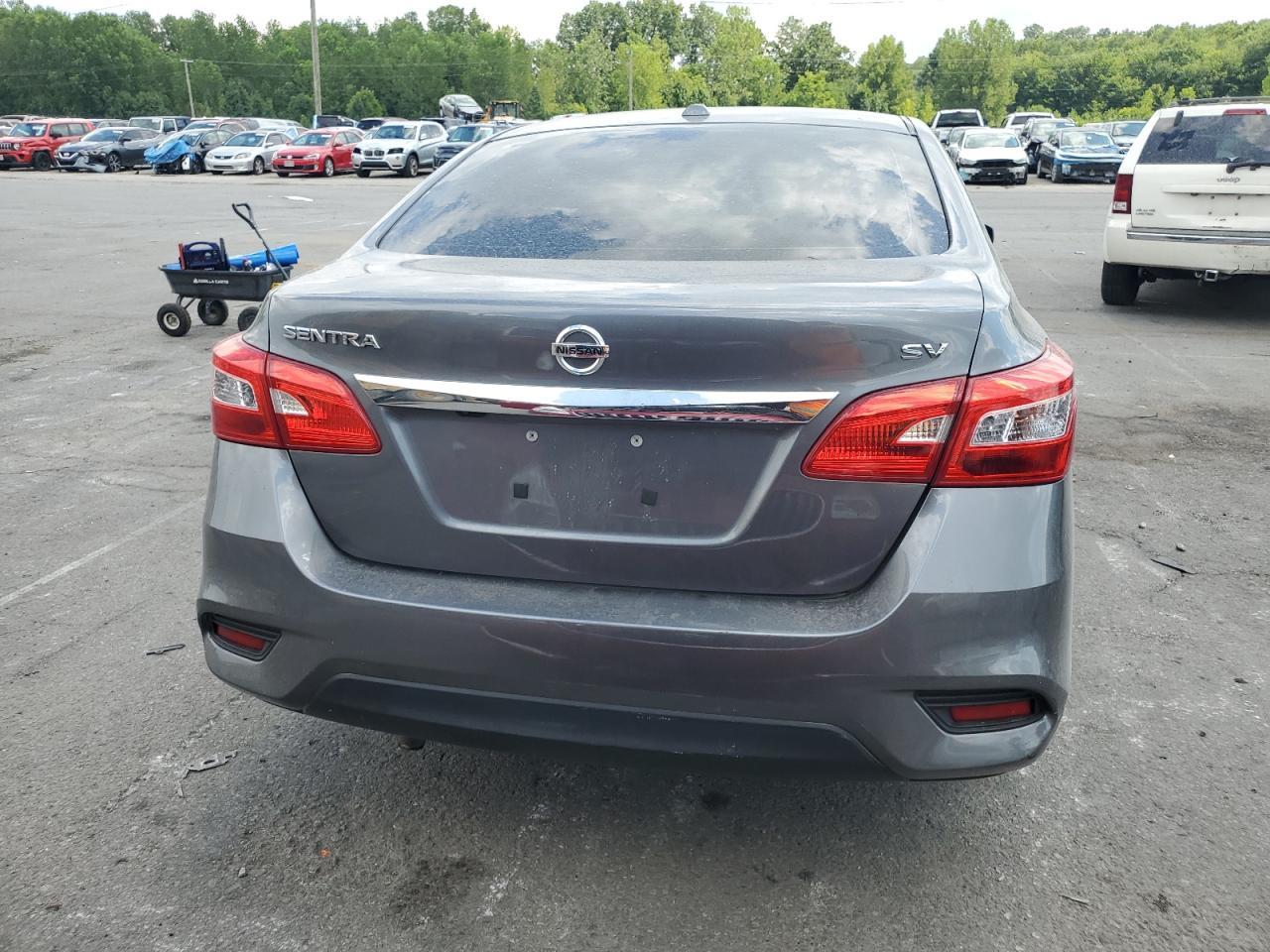 2019 Nissan Sentra S - Фото 6