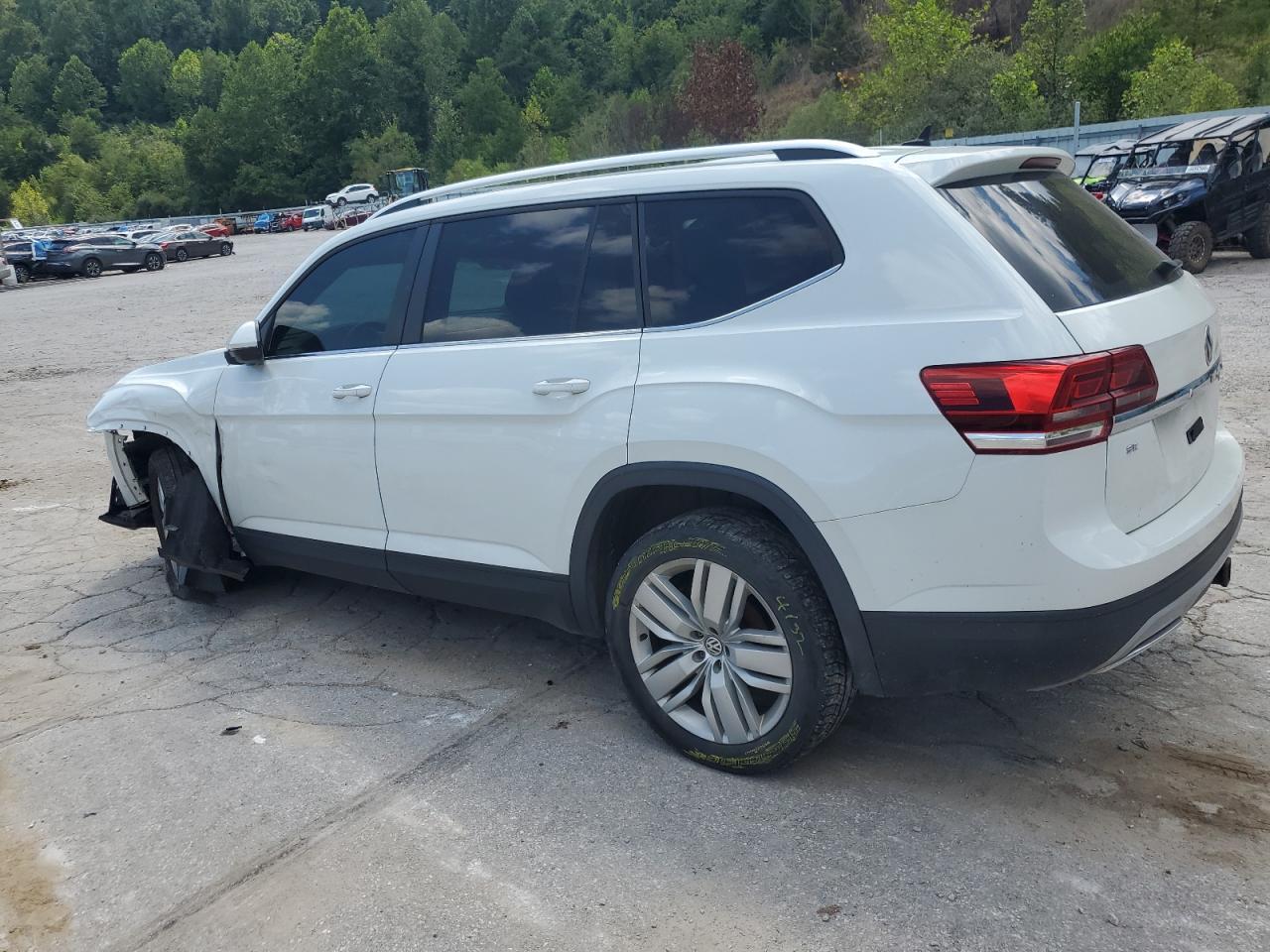 2019 Volkswagen Atlas Se - Фото 2