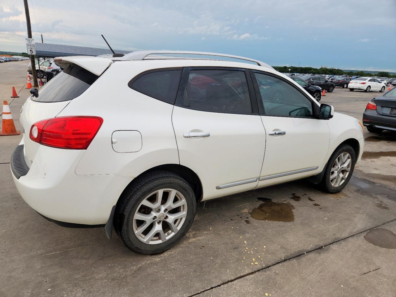 2011 Nissan Rogue S - Фото 3