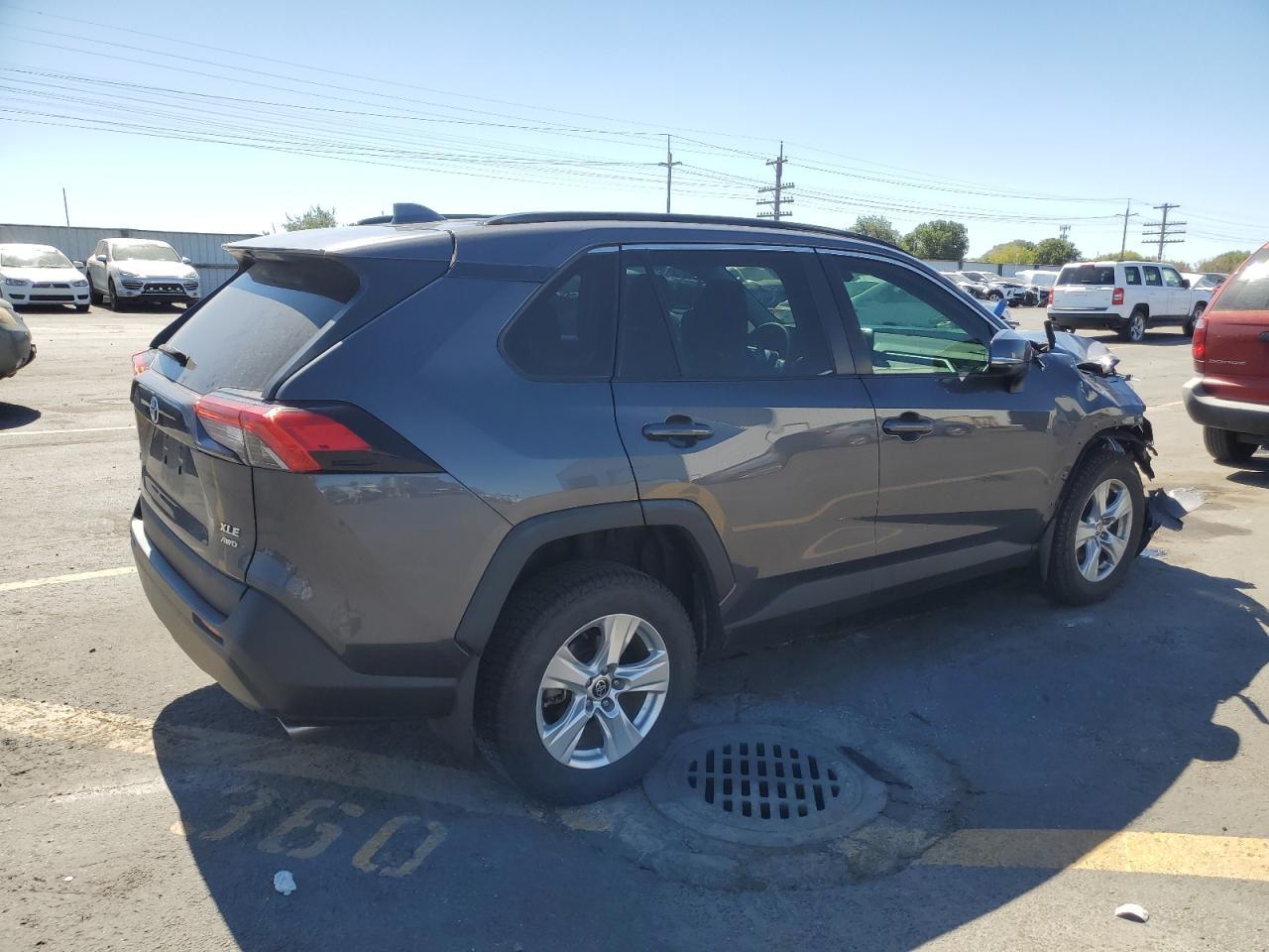 2021 Toyota Rav4 Xle - Фото 3