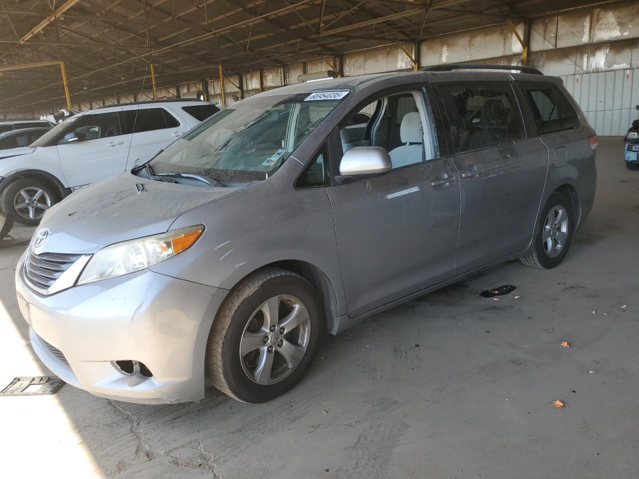 2013 Toyota Sienna Le