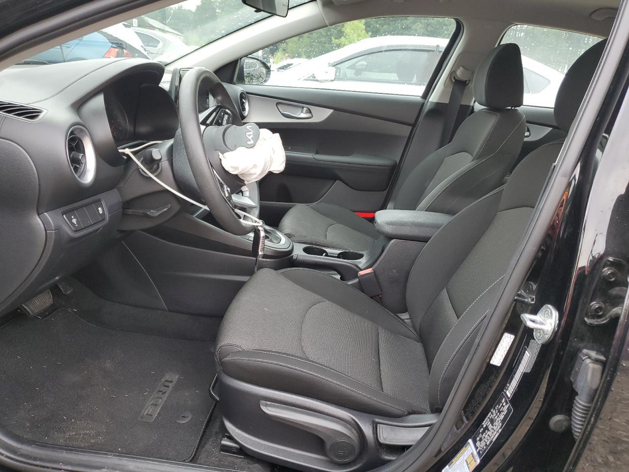 2022 Kia Forte Fe - Image 7