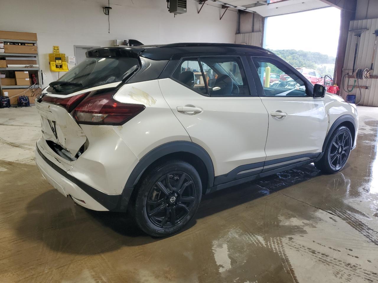 2021 Nissan Kicks Sr - Фото 3