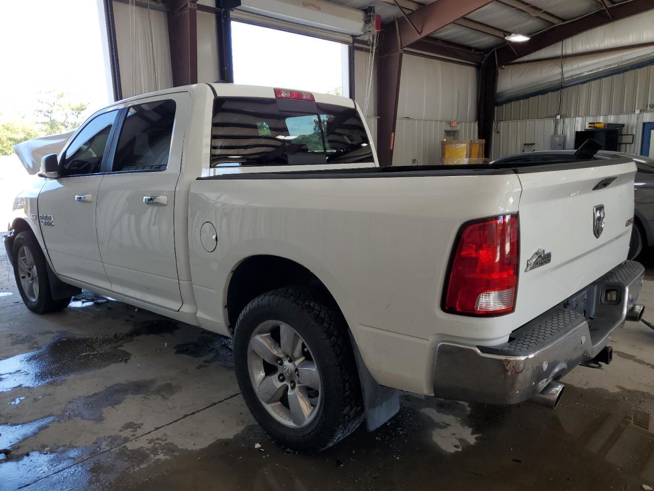 2015 Ram 1500 Slt - Image 2