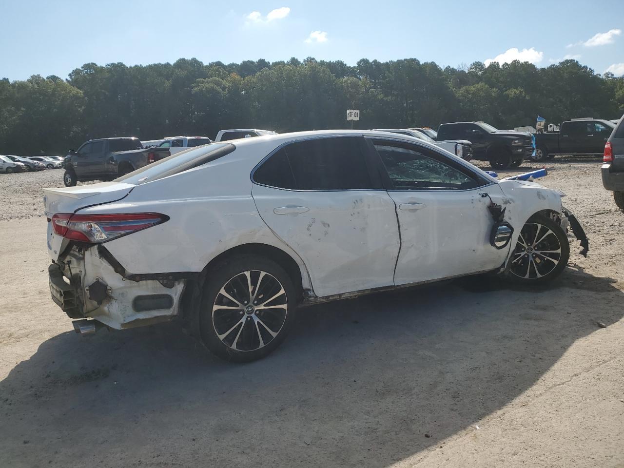 2018 Toyota Camry L - Фото 3