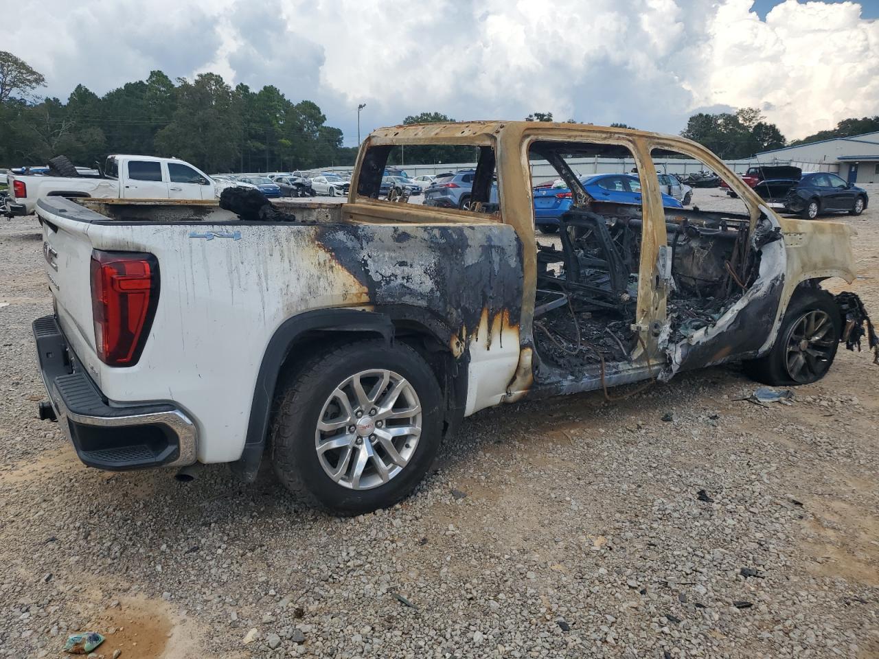 2020 GMC Sierra K1500 Sle - Фото 3