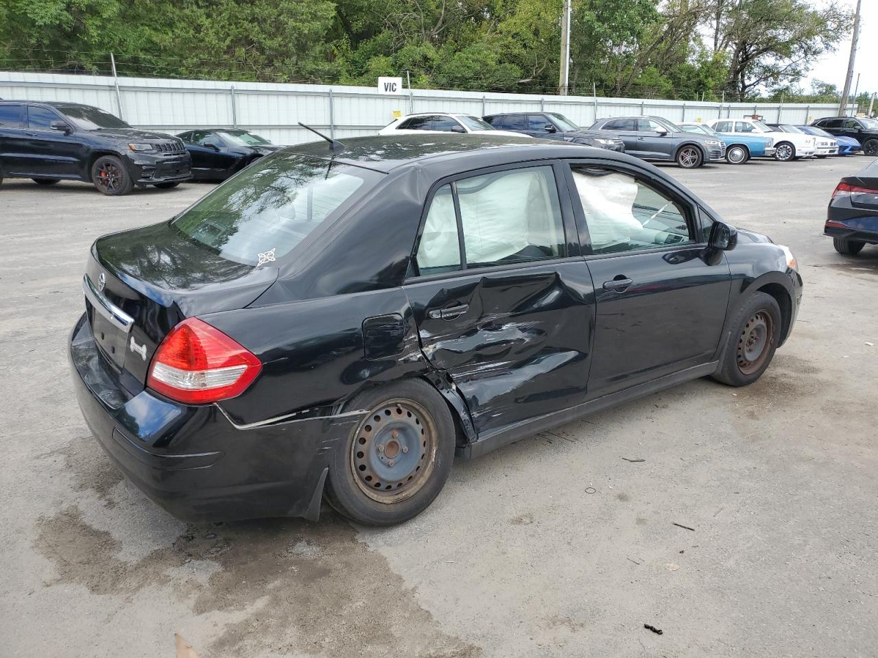 2009 Nissan Versa S - Image 3