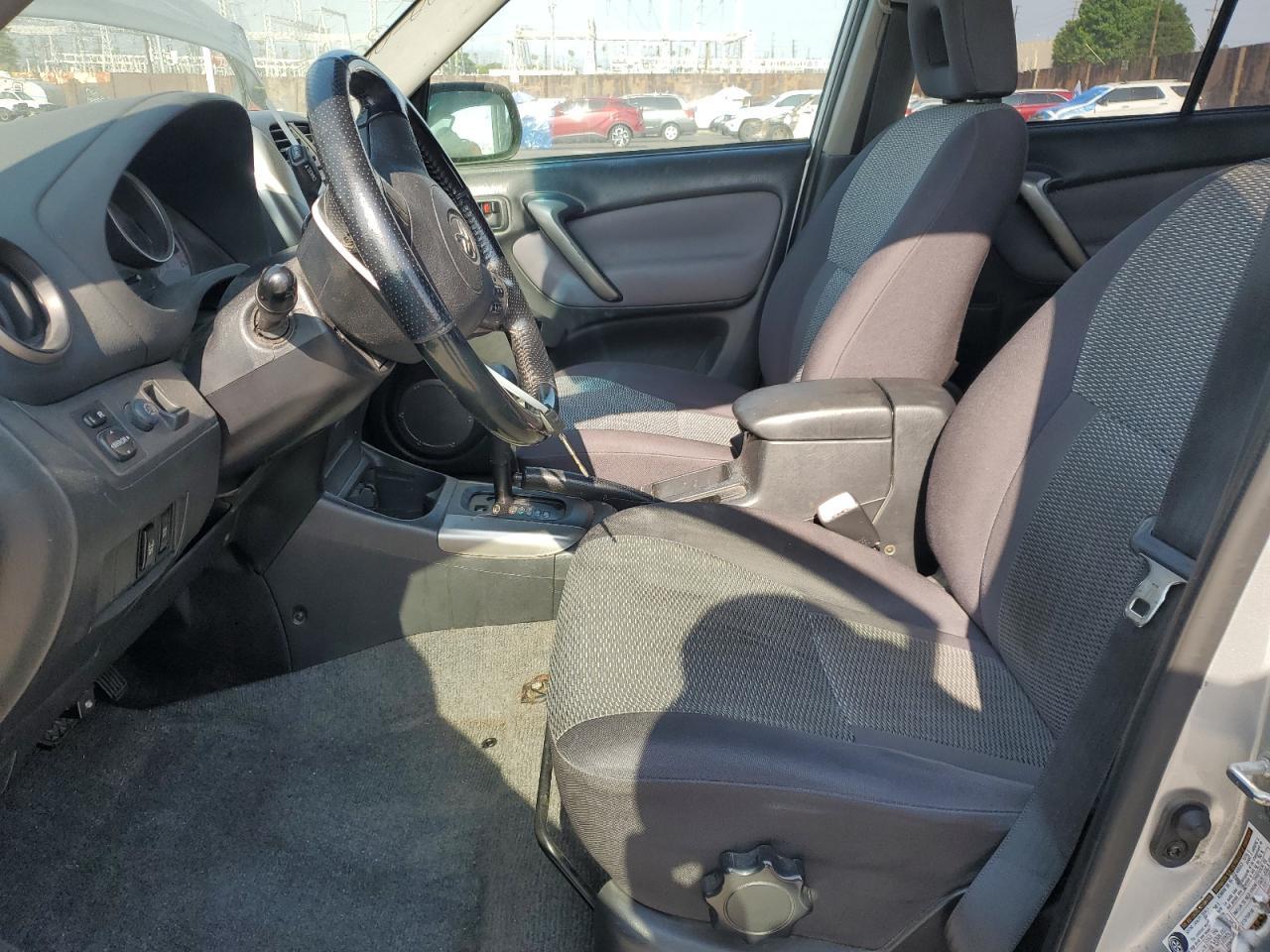 2005 Toyota Rav4 - Image 7