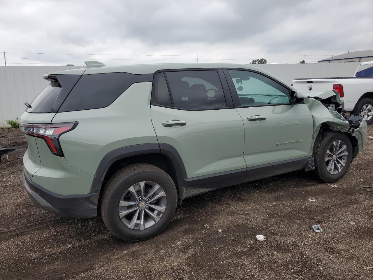 2025 Chevrolet Equinox Lt - Image 3