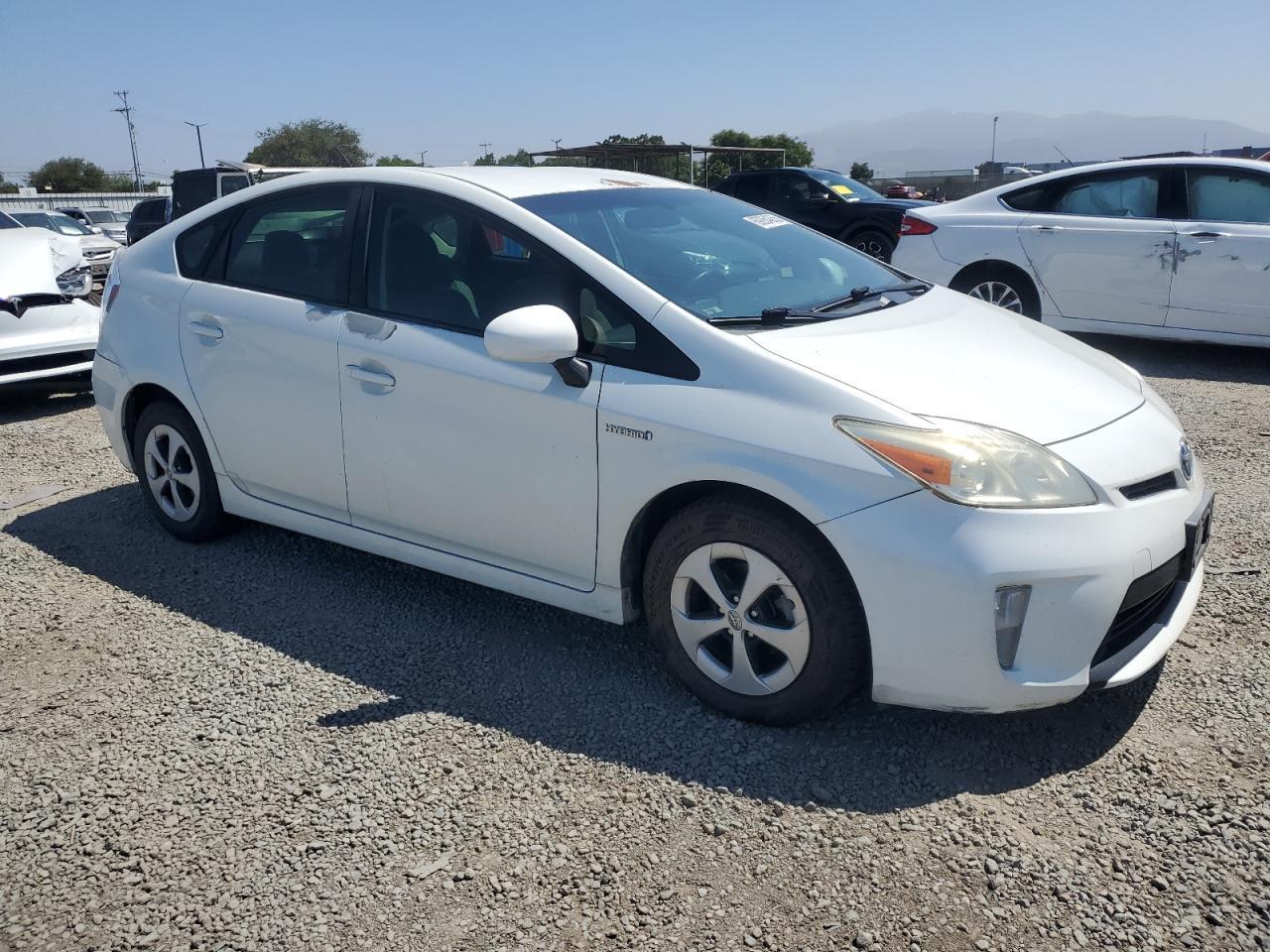 2013 Toyota Prius - Фото 4