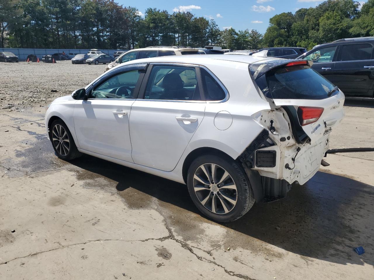 2018 Hyundai Elantra Gt - Фото 2