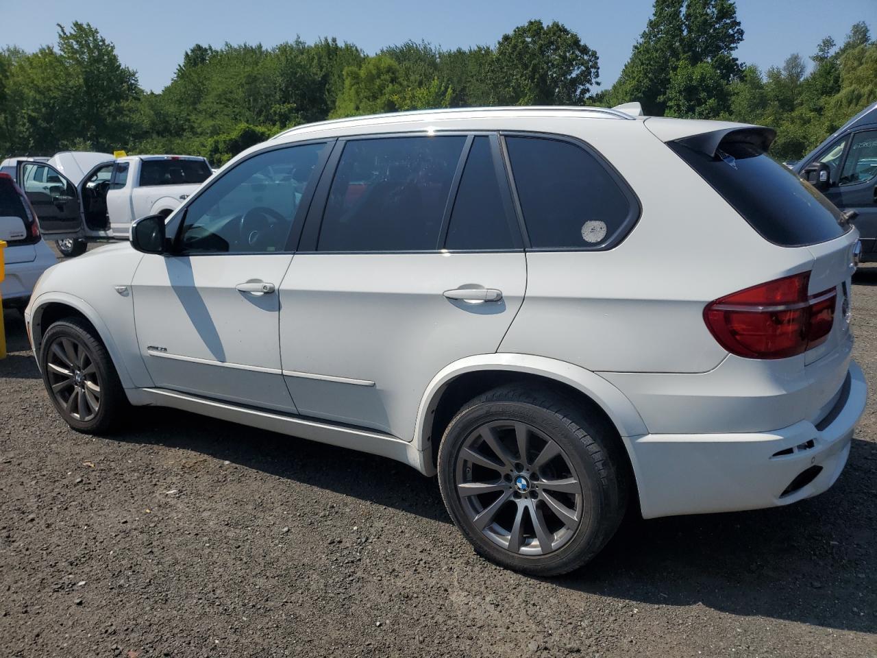 2013 BMW X5 xDrive50I - Image 2