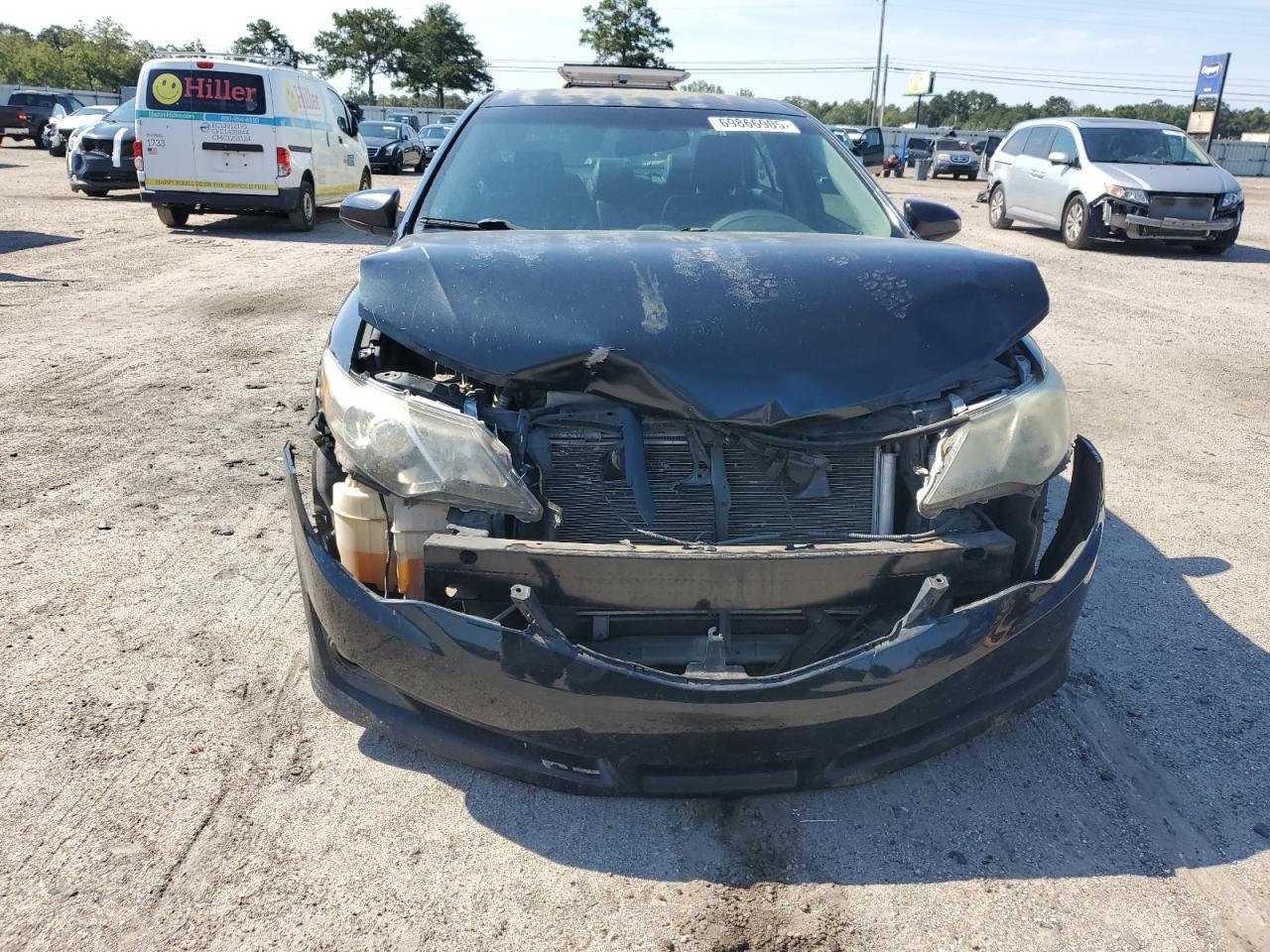 2013 Toyota Camry L - Фото 5