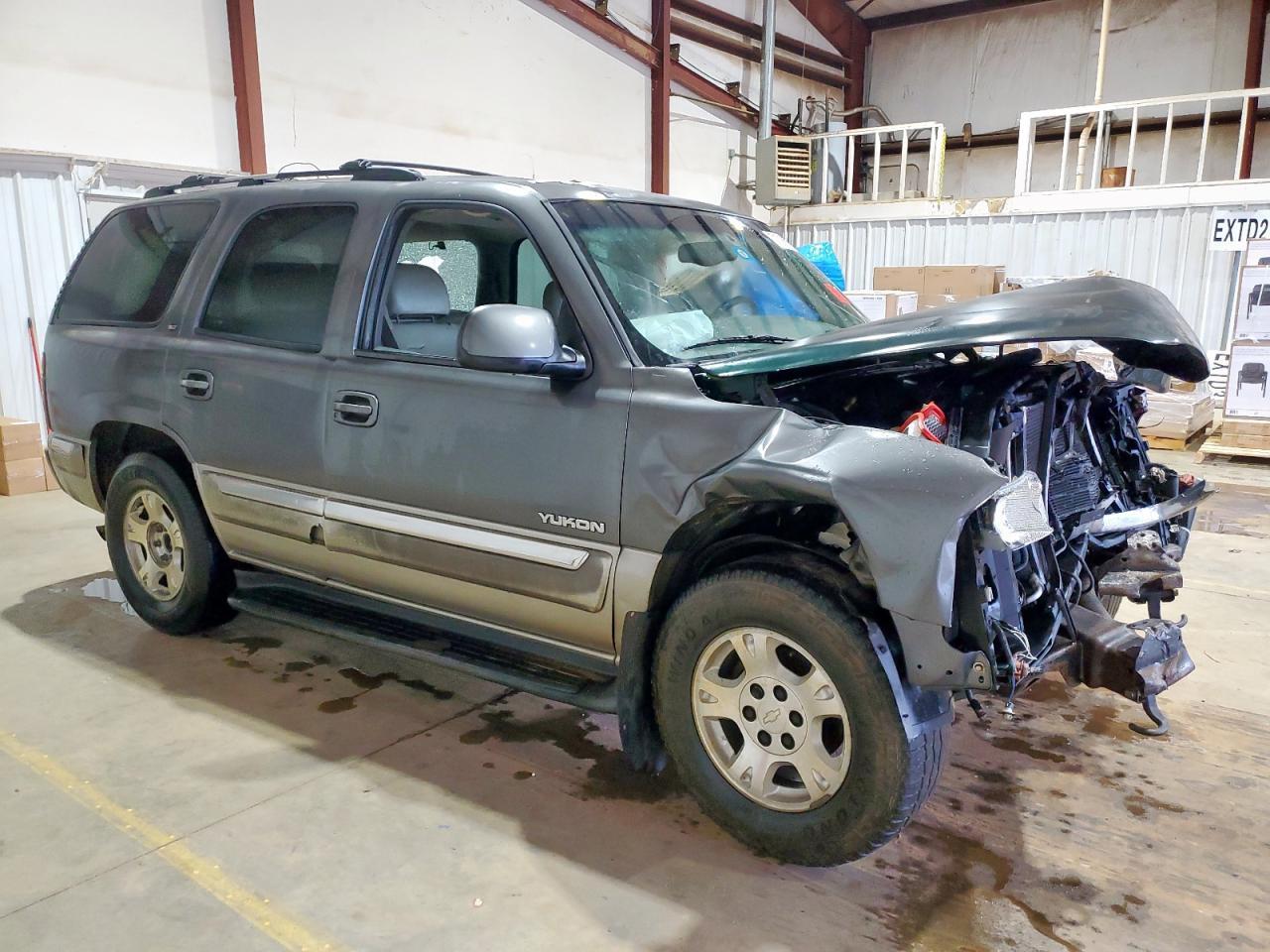 2000 GMC Yukon - Image 4