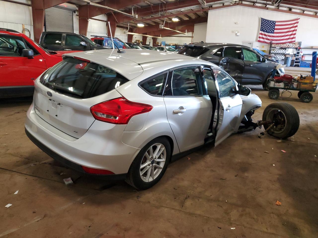 2015 Ford Focus Se - Image 3